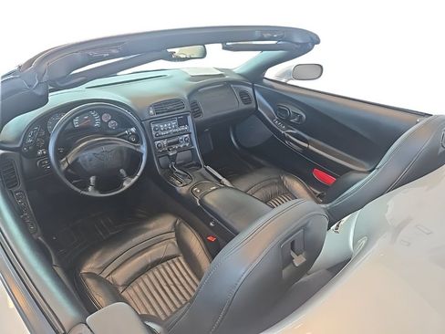 Used 2003 Chevrolet Corvette Convertible w/ Preferred Equipment Group1 RWD image 9