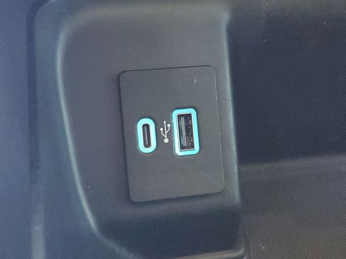 Used 2022 Ford F150 XLT w/ Equipment Group 302A High image 9