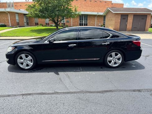 Used 2012 Lexus LS 460 L w/ Luxury Pkg RWD image 4