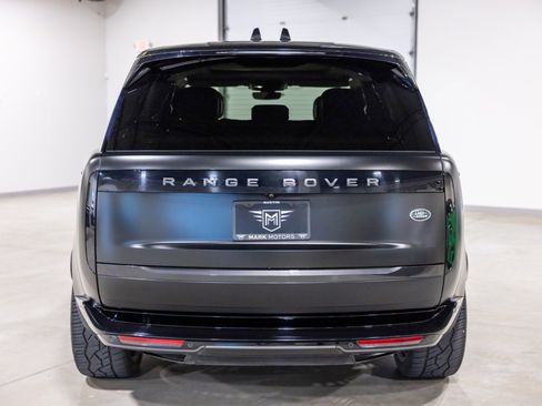 Used 2023 Land Rover Range Rover SE image 8