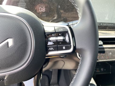 New 2025 Kia Sorento EX image 28