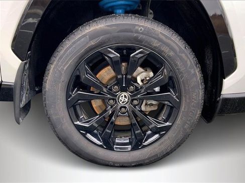 Used 2024 Toyota RAV4 XSE image 8