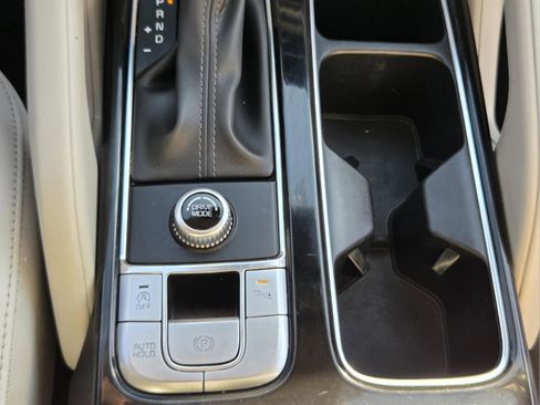 Used 2024 Kia Telluride S FWD image 24