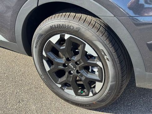 New 2026 Kia Sorento S FWD image 9