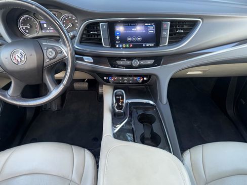 Used 2020 Buick Enclave Essence w/ Sport Touring Edition image 15