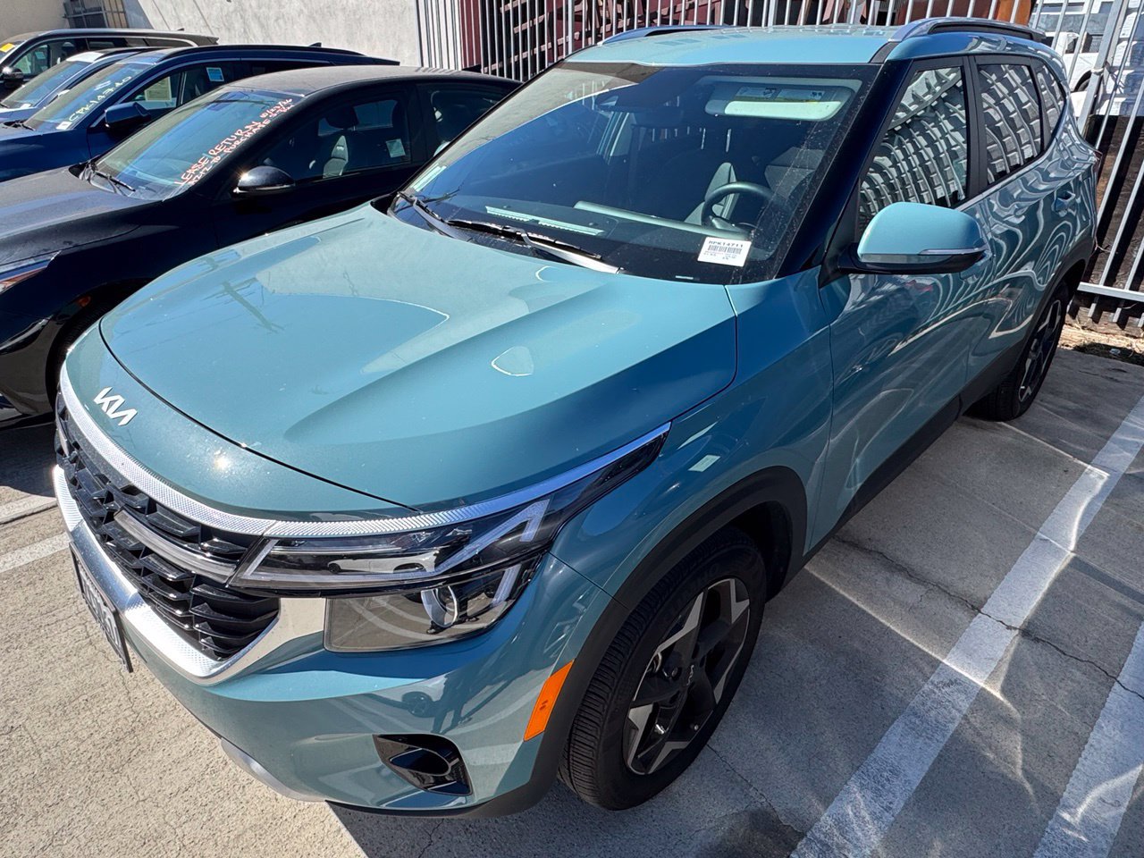 Certified 2026 Kia Seltos EX FWD image 2