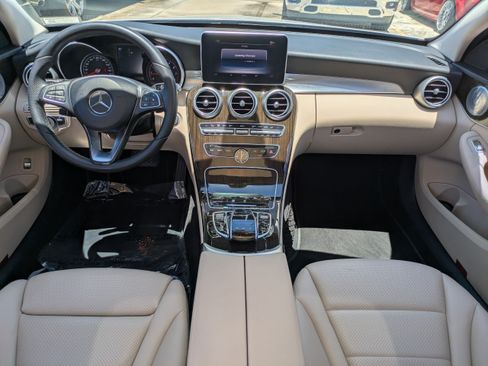 Used 2018 Mercedes-Benz C 300 Sedan image 13