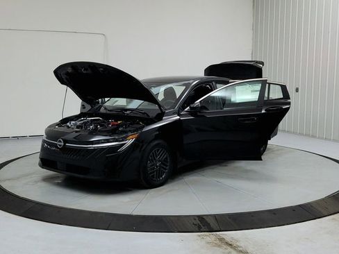 New 2026 Nissan Sentra SV w/ Floor Mat Package FWD image 11