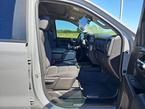 Used 2024 Chevrolet Silverado 1500 Custom Trail Boss AWD/4WD image 27