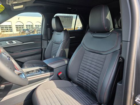New 2026 Ford Explorer ST-Line AWD/4WD image 17