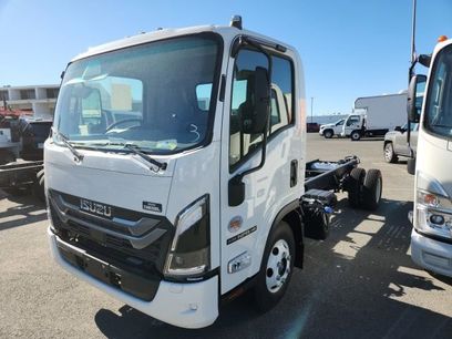 New 2025 Isuzu NPR HD