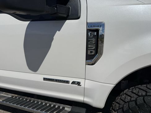 Used 2018 Ford F350 Lariat w/ Lariat Ultimate Package AWD/4WD image 11