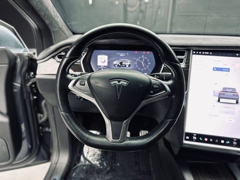 Used 2016 Tesla Model X 90D AWD/4WD image 31