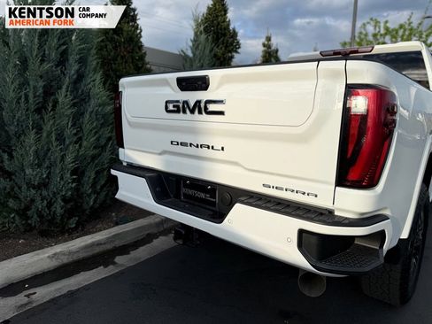 Used 2025 GMC Sierra 3500 Denali Ultimate image 42