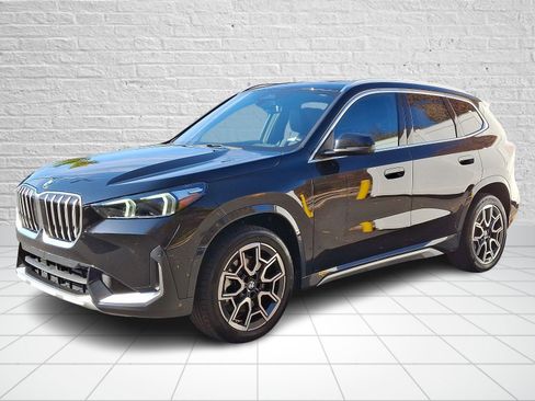 Used 2025 BMW X1 xDrive28i w/ Technology Package image 2