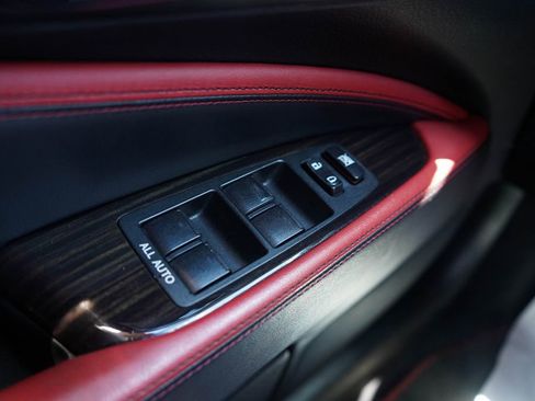 Used 2015 Lexus LS 460 RWD image 31