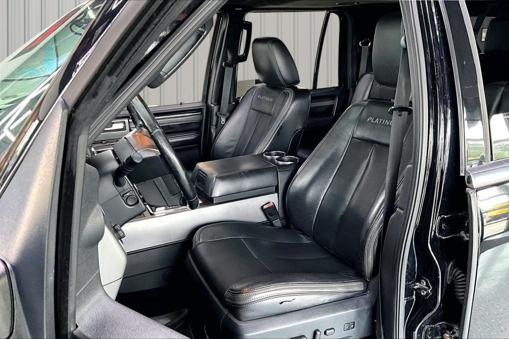 Used 2017 Ford Expedition EL Platinum AWD/4WD image 21