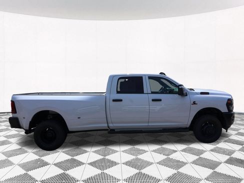 New 2026 RAM 3500 Tradesman AWD/4WD image 11