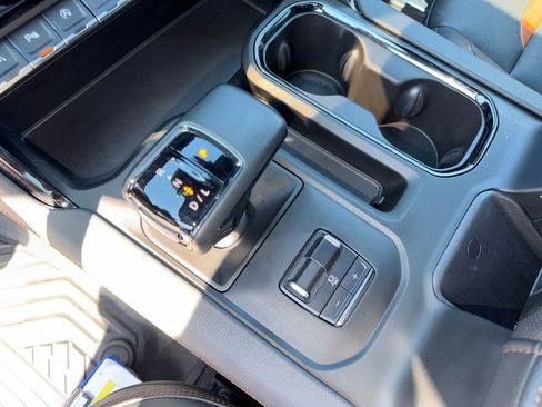 Used 2025 GMC Sierra 1500 AT4 w/ AT4 Premium Package image 28