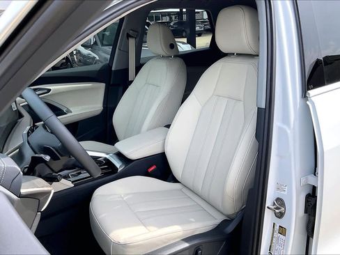 New 2026 Audi Q5 Premium Plus image 9