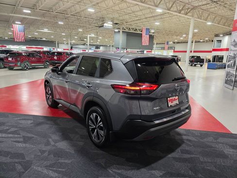 Used 2023 Nissan Rogue SV AWD/4WD image 6