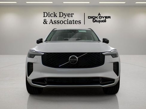 New 2026 Volvo XC90 B6 Ultra w/ Protection Package Premier image 9