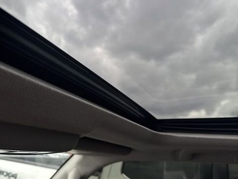 Used 2022 Toyota 4Runner Limited image 6