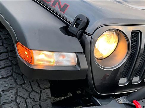 Used 2021 Jeep Wrangler Unlimited Rubicon image 32