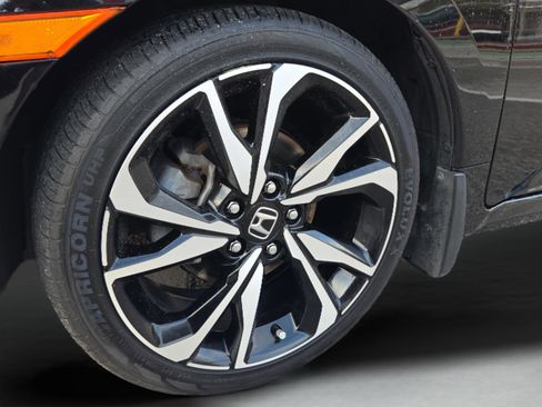 Used 2020 Honda Civic Sport image 9