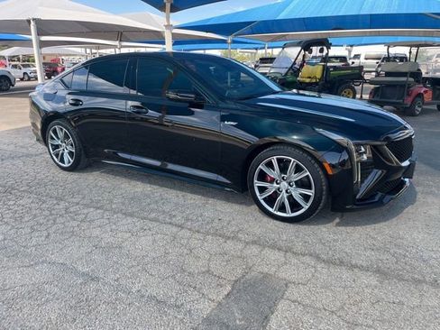 Used 2025 Cadillac CT5 V RWD image 2