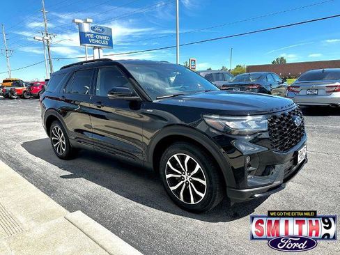 Certified 2026 Ford Explorer ST-Line AWD/4WD image 4