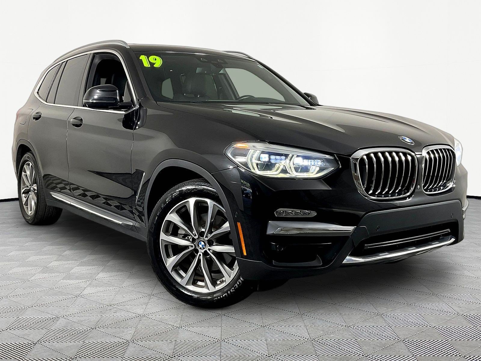 Used 2019 BMW X3 xDrive30i AWD/4WD image 3