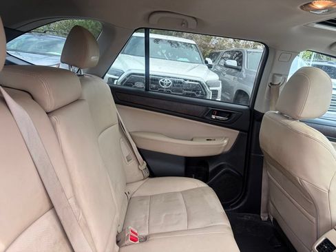 Used 2016 Subaru Outback 2.5i Limited AWD/4WD image 14