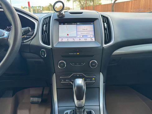 Used 2018 Ford Edge SEL w/ Equipment Group 201A image 27
