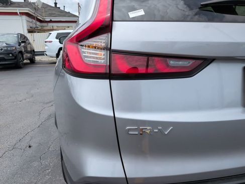 Used 2023 Honda CR-V EX image 17
