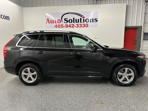 Used 2016 Volvo XC90 T5 Momentum image 8