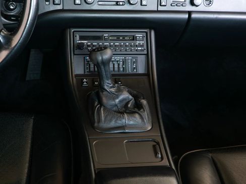 Used 1989 Porsche 944 Turbo image 69