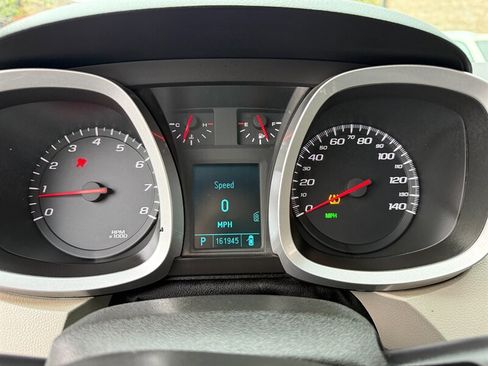 Used 2010 Chevrolet Equinox LS image 18