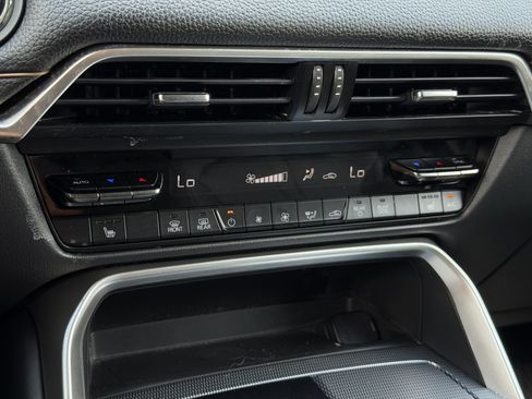 Used 2025 MAZDA CX-90 Plug-In Hybrid w/ Preferred AWD/4WD image 29