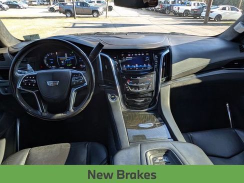 Used 2020 Cadillac Escalade ESV Platinum RWD image 24
