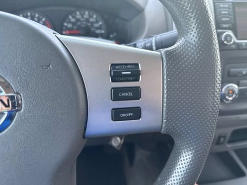 Used 2016 Nissan Frontier SV AWD/4WD image 30