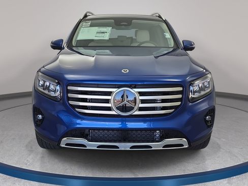 New 2026 Mercedes-Benz GLB 250 4MATIC image 2