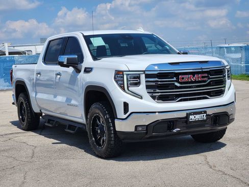 Used 2024 GMC Sierra 1500 SLT AWD/4WD image 3