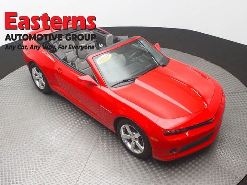 Used 2015 Chevrolet Camaro LT RWD image 3
