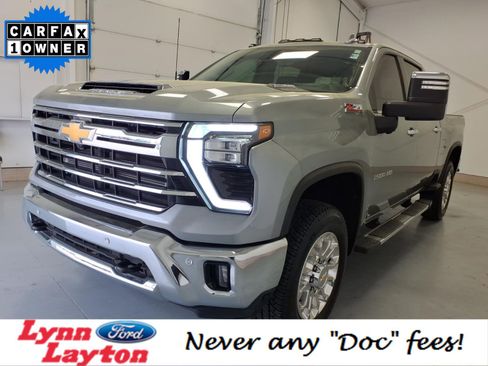 Used 2025 Chevrolet Silverado 2500 LTZ w/ LTZ Premium Package image 7