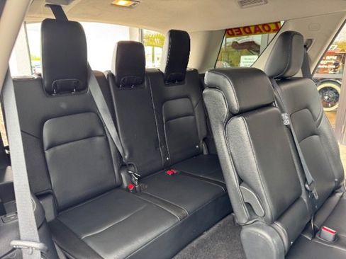 Used 2023 Nissan Pathfinder SL image 15