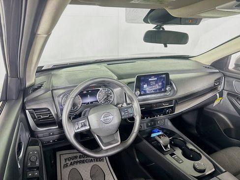 Certified 2026 Nissan Rogue SV image 9