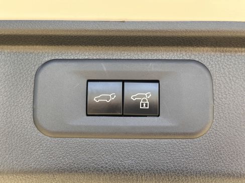Used 2024 Toyota Grand Highlander AWD Hybrid image 34
