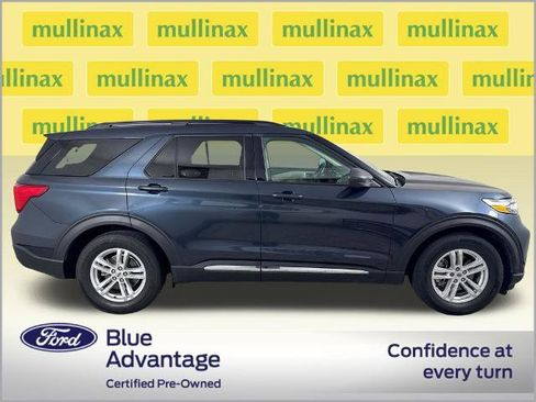 Certified 2022 Ford Explorer XLT RWD image 2