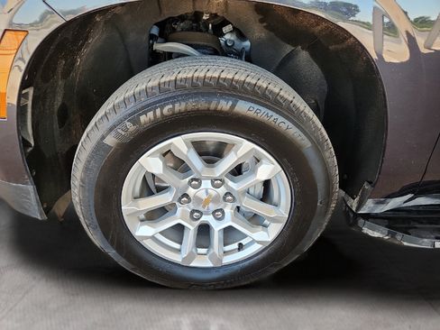Used 2025 Chevrolet Tahoe LT RWD image 23